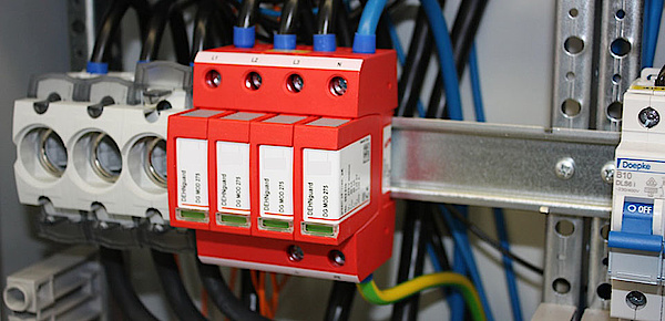Über­spannungs­schutz bei Amann Elektrotechnik GmbH in Heilsbronn